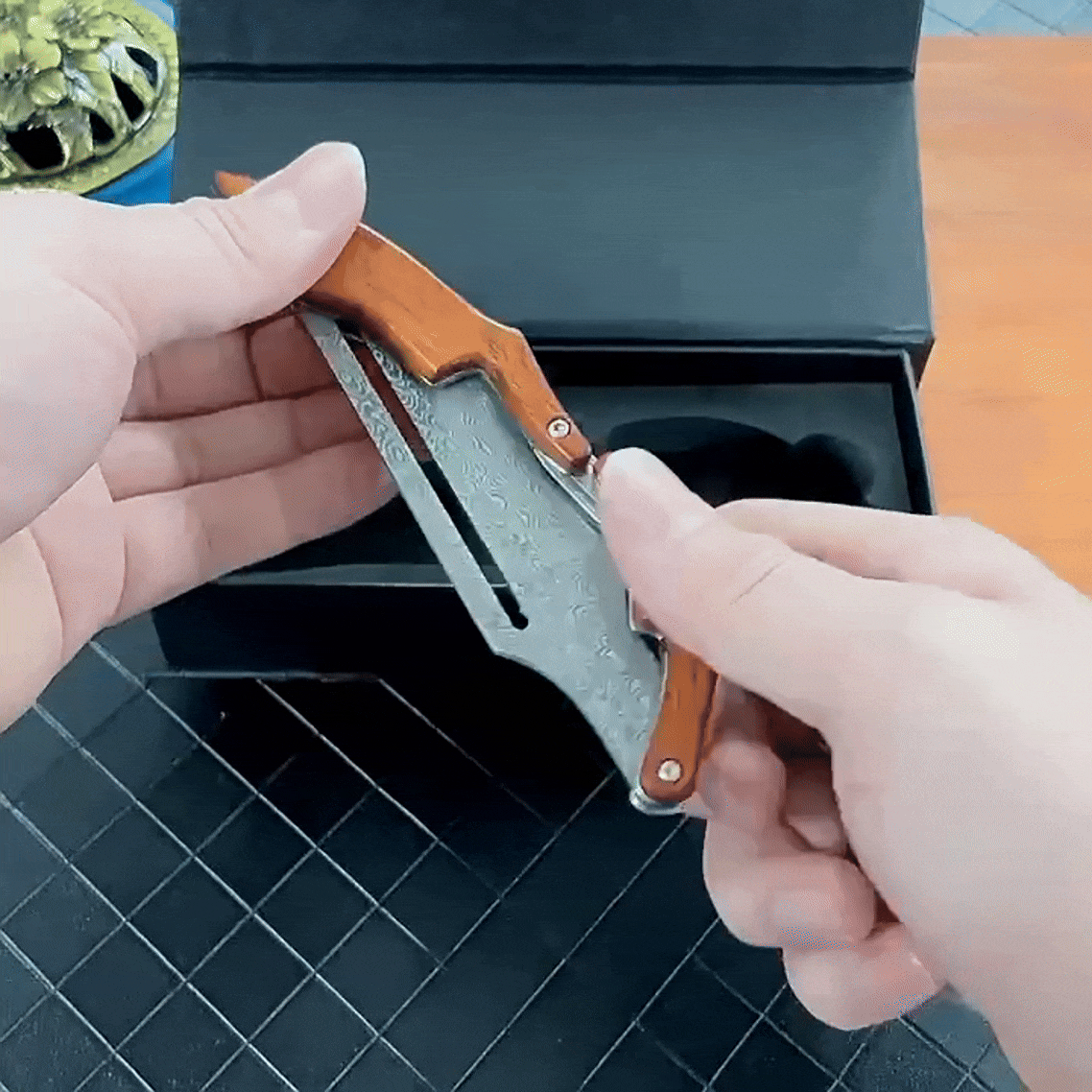 Folding Knife Damascus Steel Pocket Knife Mechanical Lock Camping Knife EDC Collector Knife