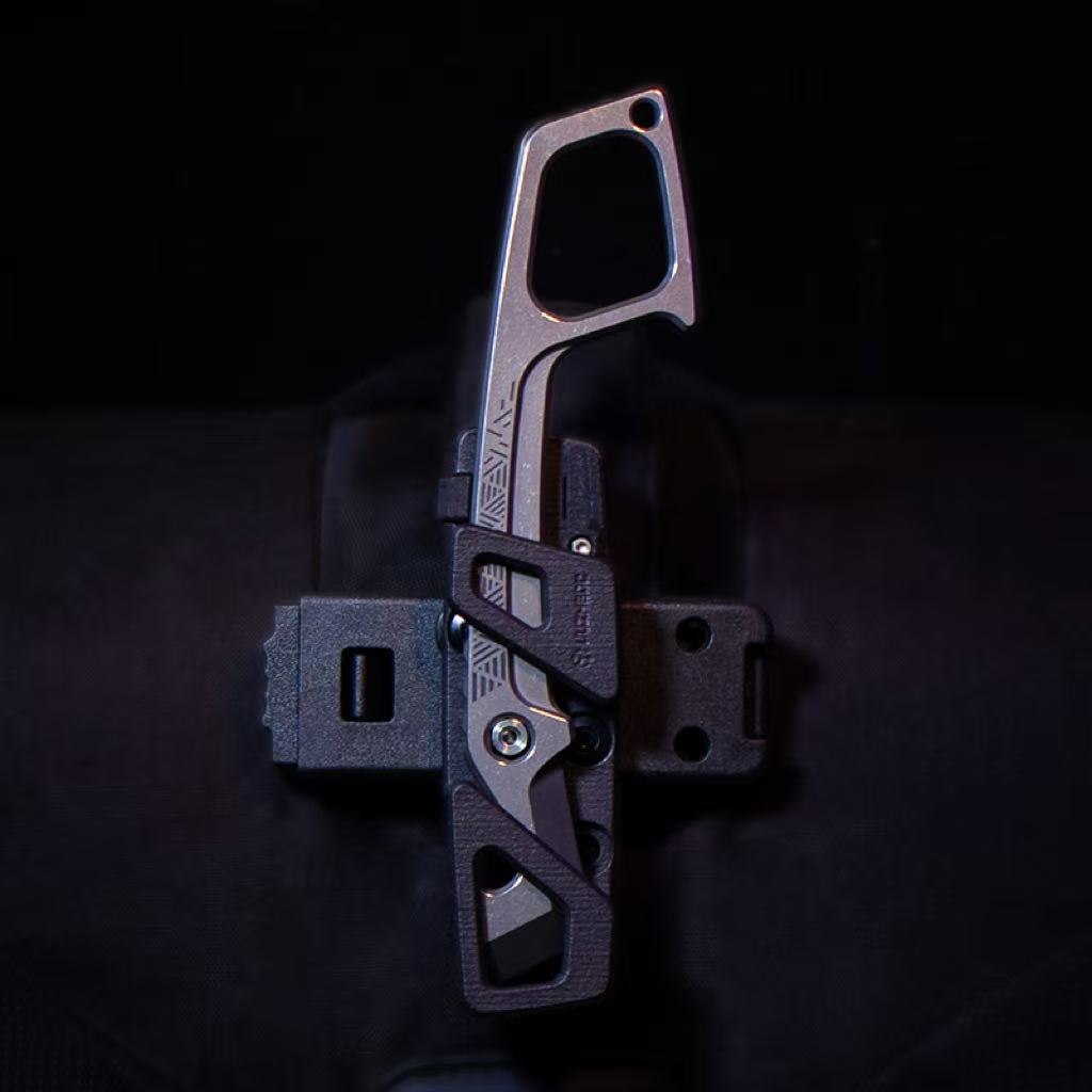 Ironclad Pry Titanium Multi-Tool Bar - TC21 Alloy 7mm Thick with Stonewashed Finish EDC