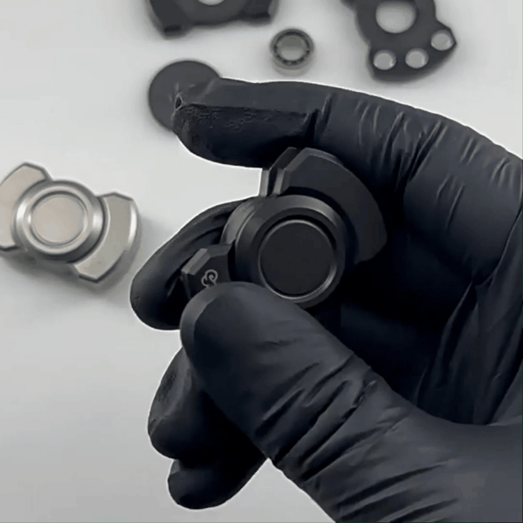 TripleFlow 3-in-1 Metal Fidget Spinner - Multi-Function EDC Focus Tool