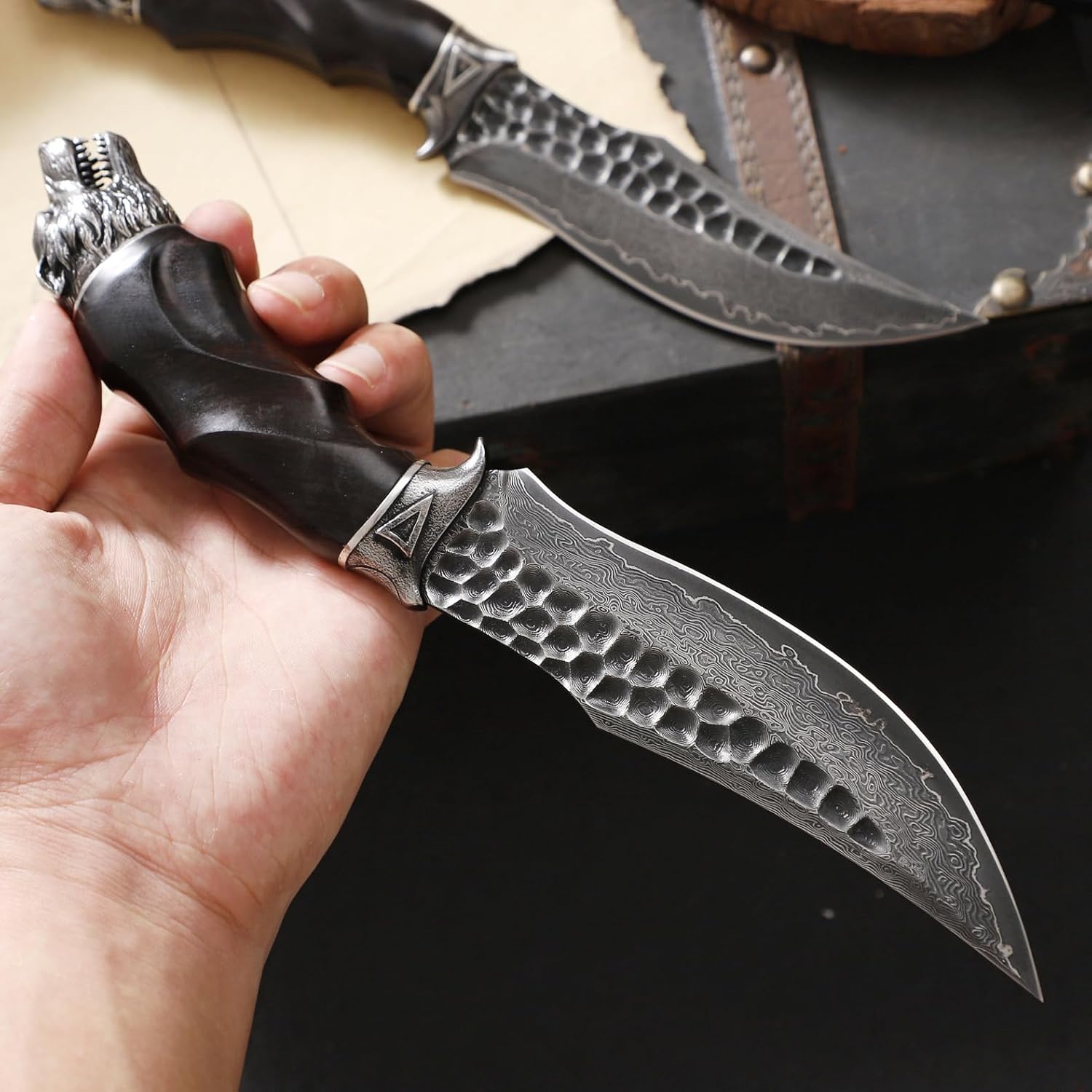 Nightbane Howler Damascus Steel Hunting Knife - 67-Layer VG-10 Core