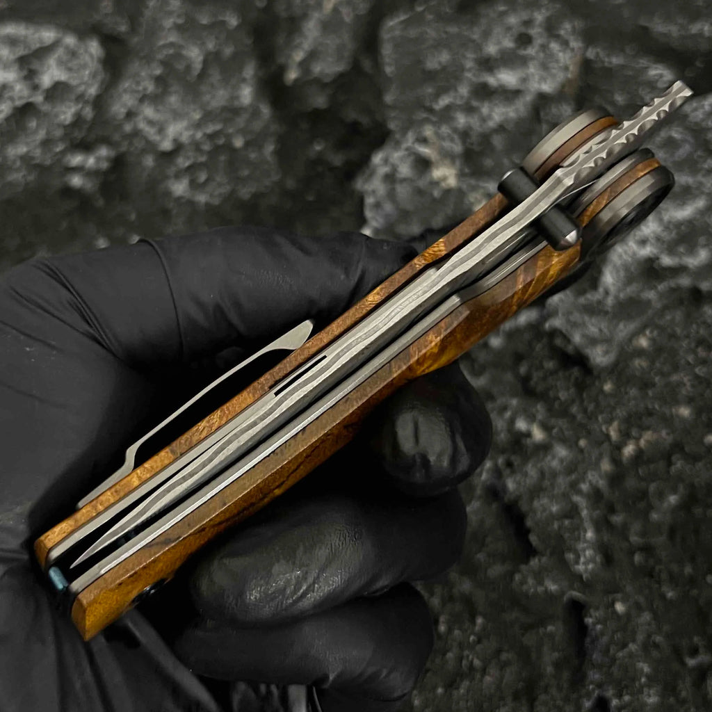 SolarFlame Damascus EDC Folding Knife - VG10 Steel with Golden Phoebe Handle