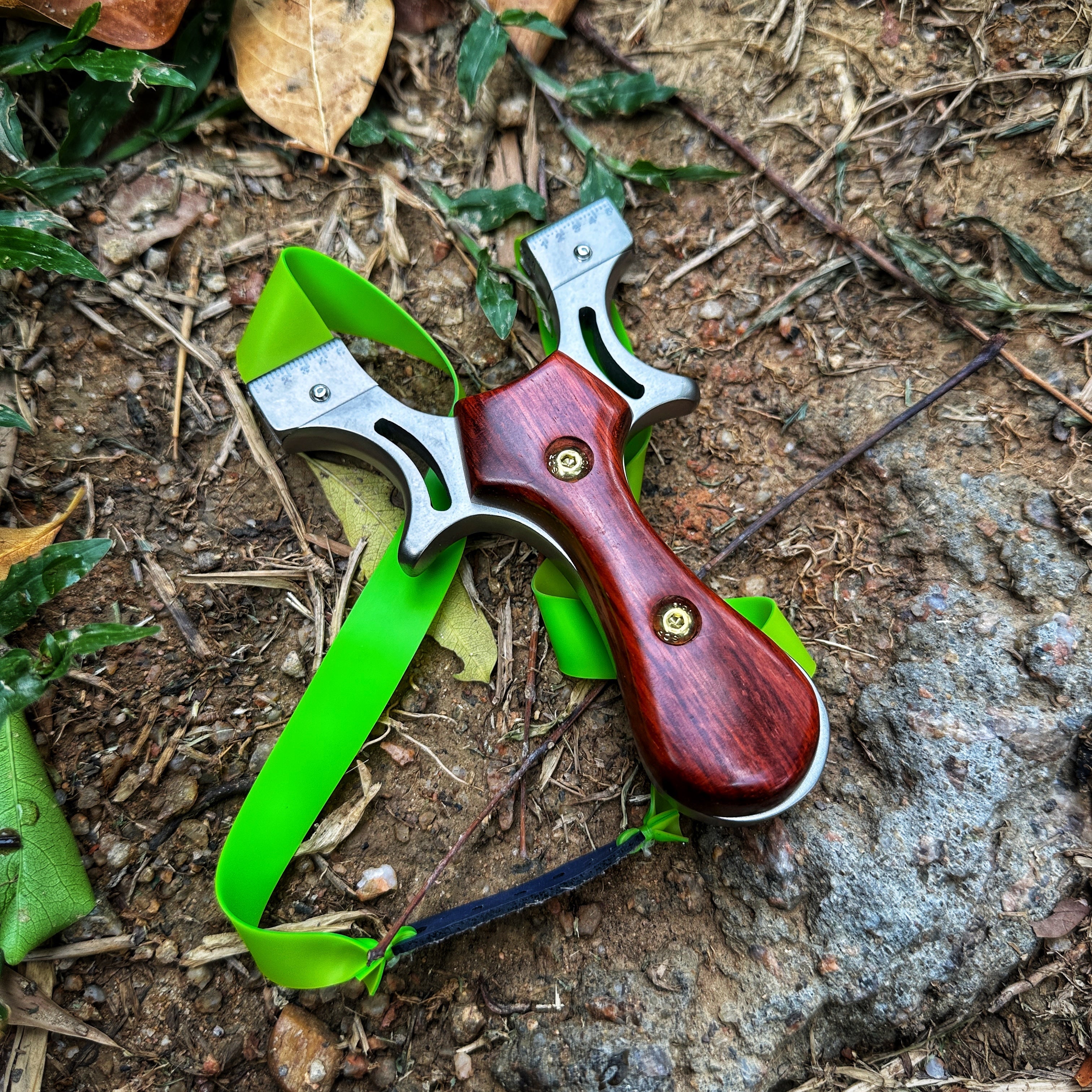 Wrist Rocket Slingshot – Stainless Steel Wood Handle Hunting Slingshot with Laser & Fiber Optic Sight