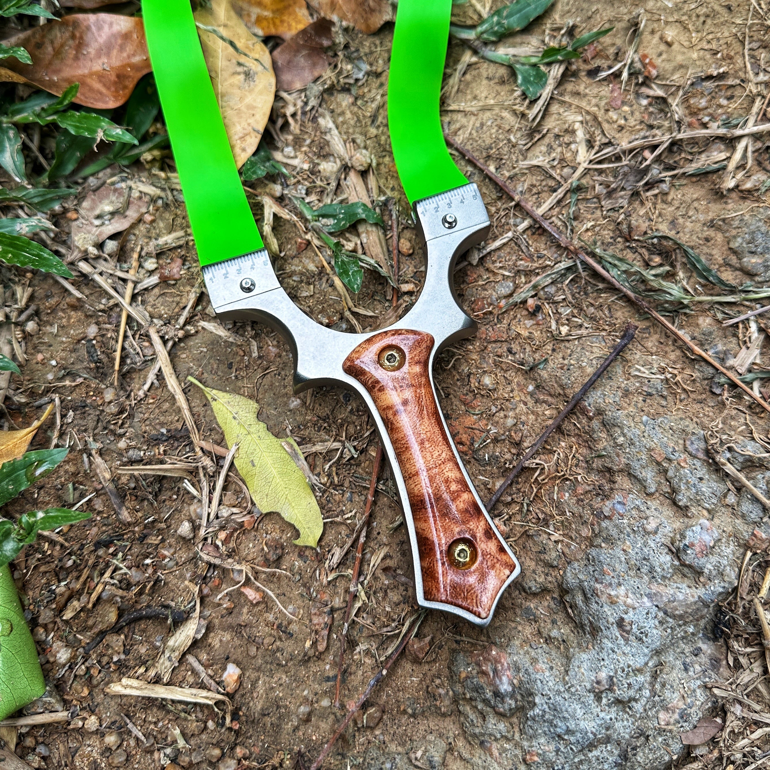 Tactical Slingshot – Stainless Steel Portable Lightweight Slingshot for Target Practice & Outdoor