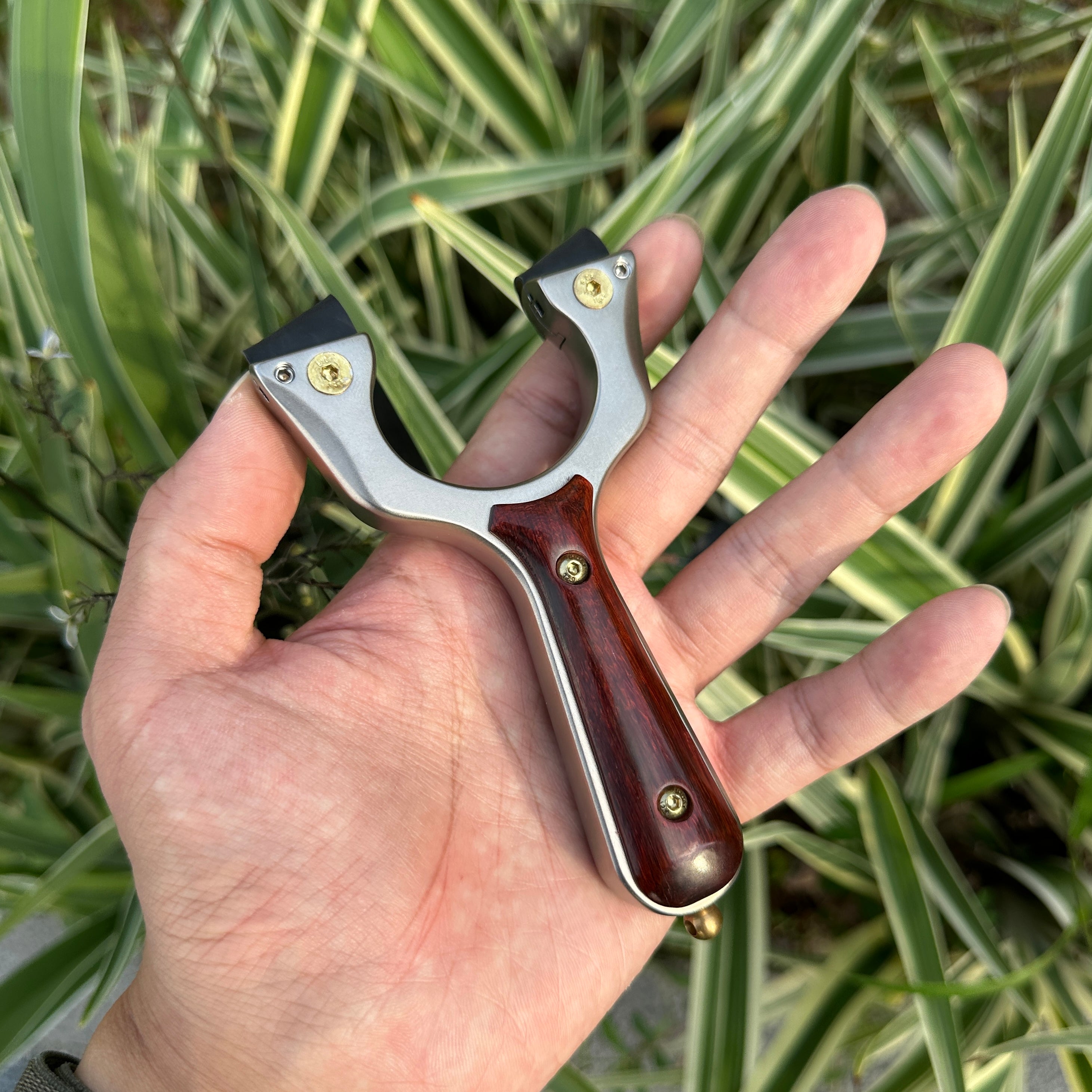Tactical Slingshot – Stainless Steel Wooden Handle Hunting Slingshot for Target Practice