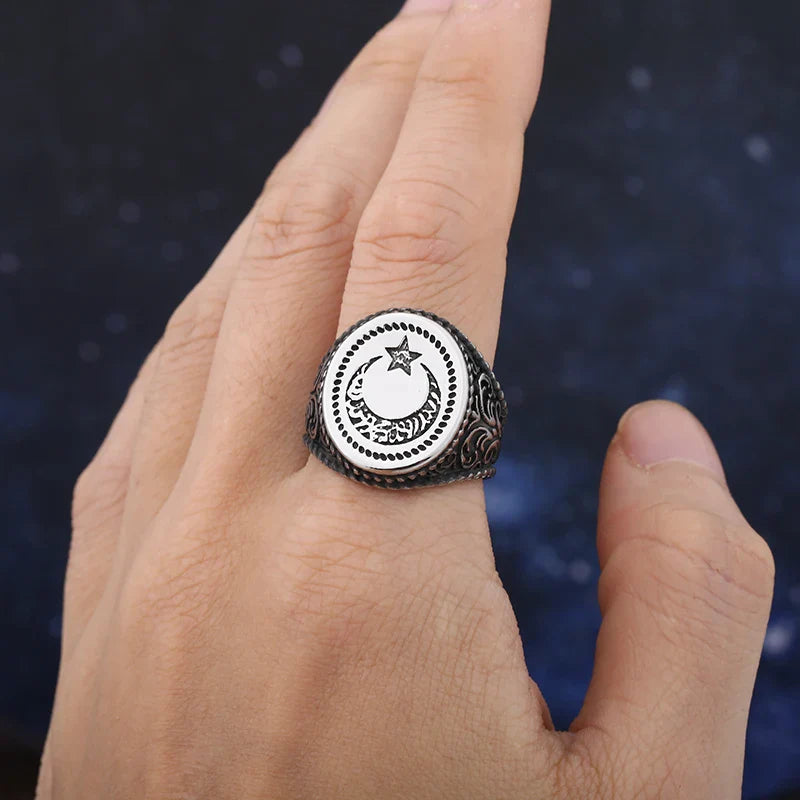 Moon Ring – Nightfall Eclipse Star Gothic Punk Celestial Statement