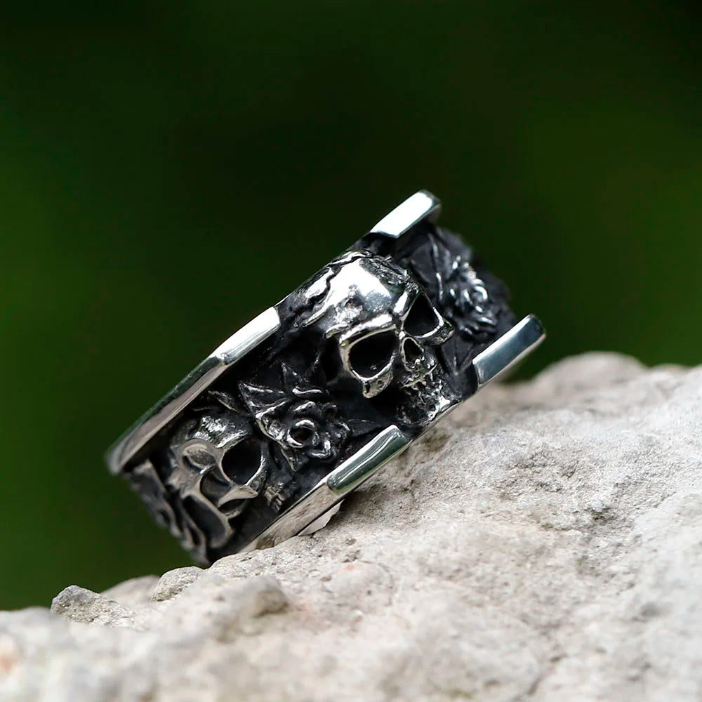 Gothic Ring – Skull and Roses Punk Vintage Dark Statement