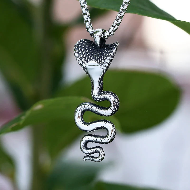 Gothic Snake Necklace – 3D Cobra Pendant Punk Stainless Steel Box Chain