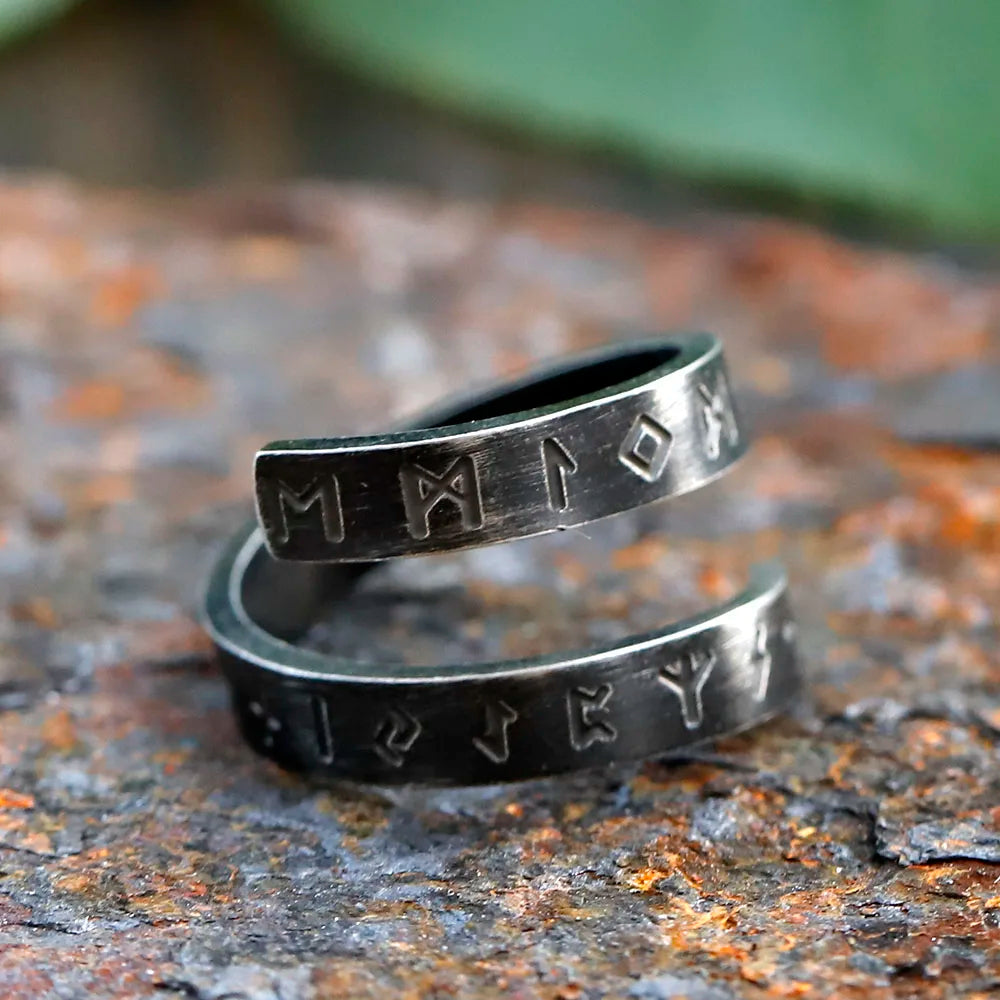 Statement Ring – Gothic Viking Rune Rotating Spinner Punk Retro