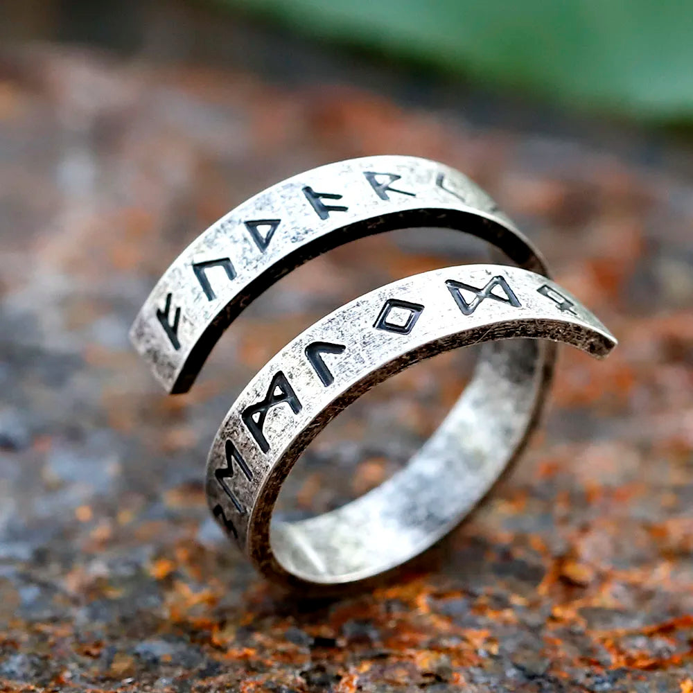 Statement Ring – Gothic Viking Rune Rotating Spinner Punk Retro