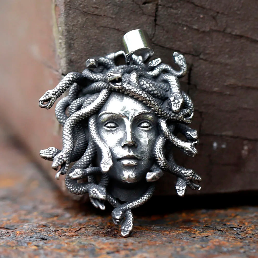 Medusa Necklace – Gorgon Pendant Spiga Chain Gothic Punk Statement