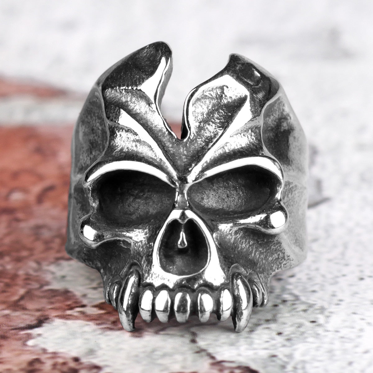 Skull Rings for Men – Domineering Devil Tooth Busted Skull Gothic Punk Biker Ring