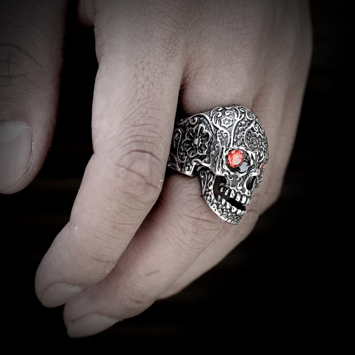 Biker Ring – Red Rhinestone Eye Skull Gothic Punk Rock Statement Ring