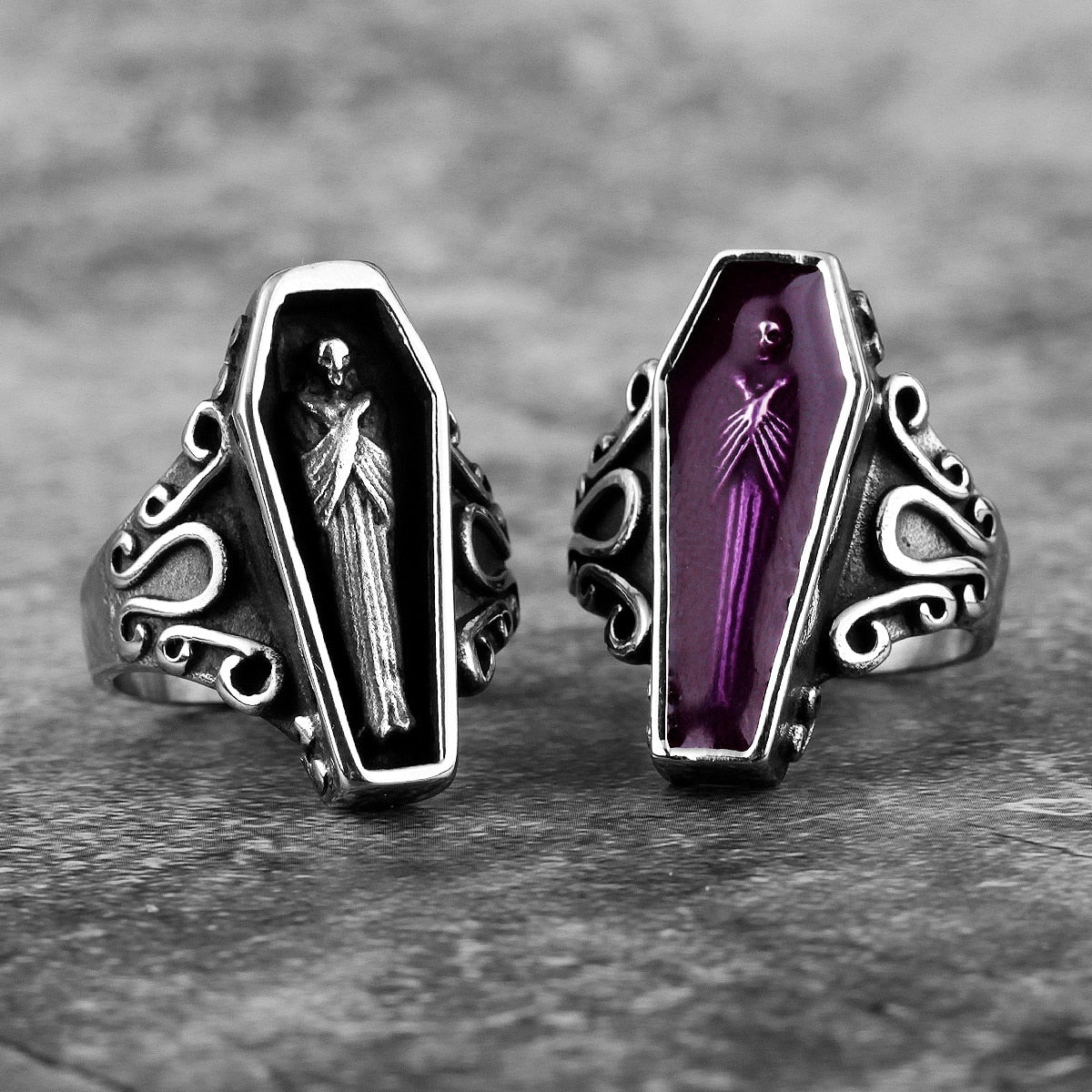 Gothic Ring – Vampire Coffin Skull Punk