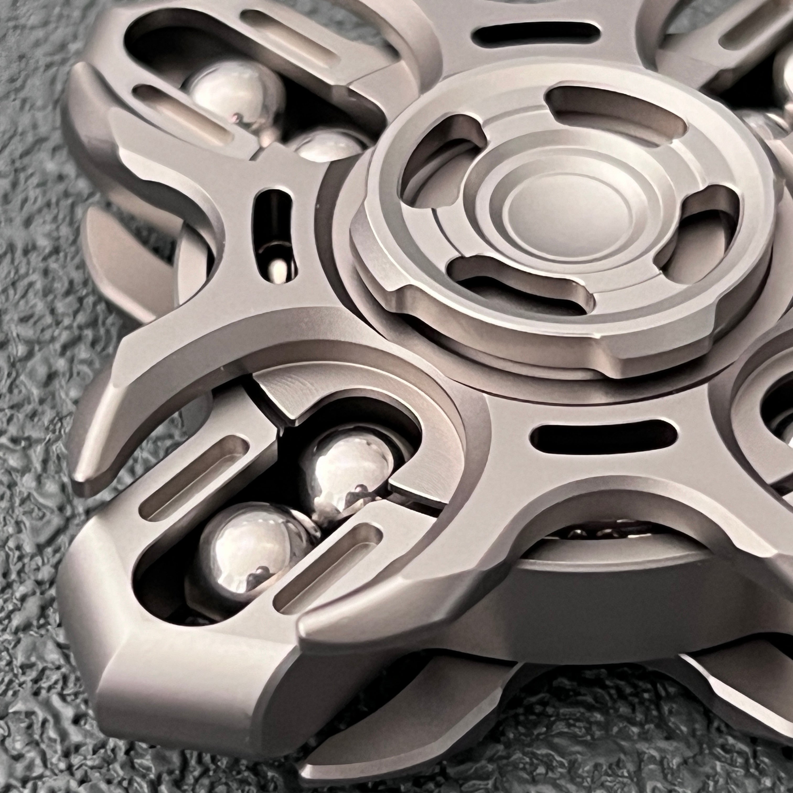 Fidget Spinner Titanium Tuning Fork Linkage - EclipseSpindle MOT Warp Effect Resonant Sound EDC
