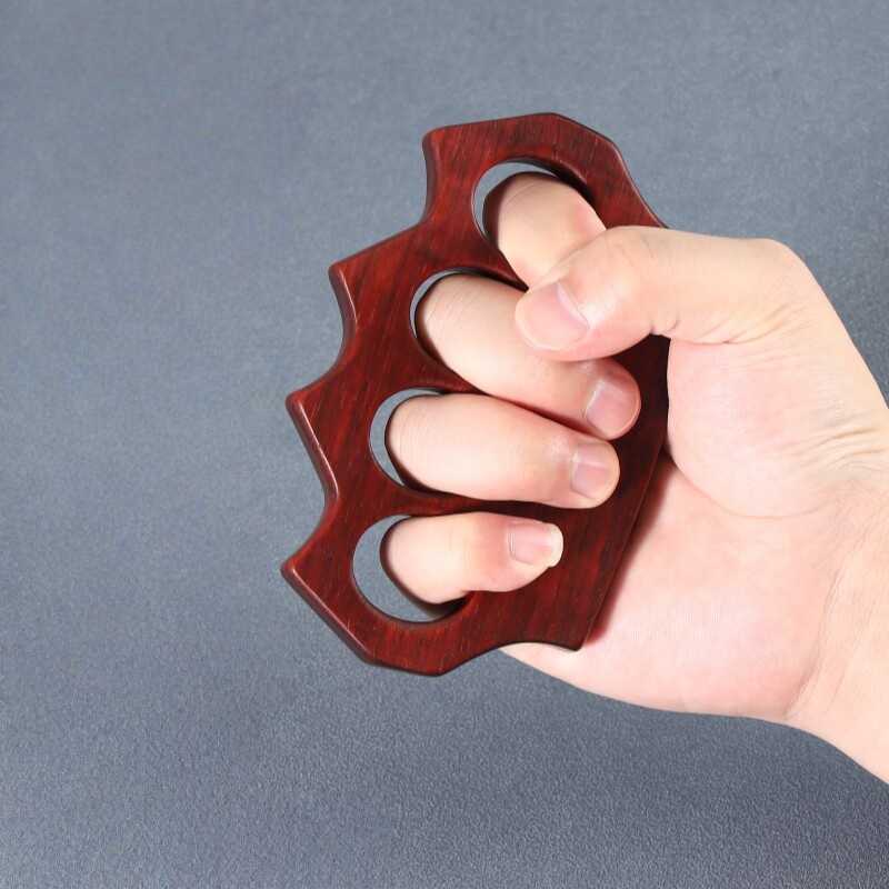 Sandalwood Knuckles Duster – Handcrafted Wooden EDC Hand Rest Fidget Tool