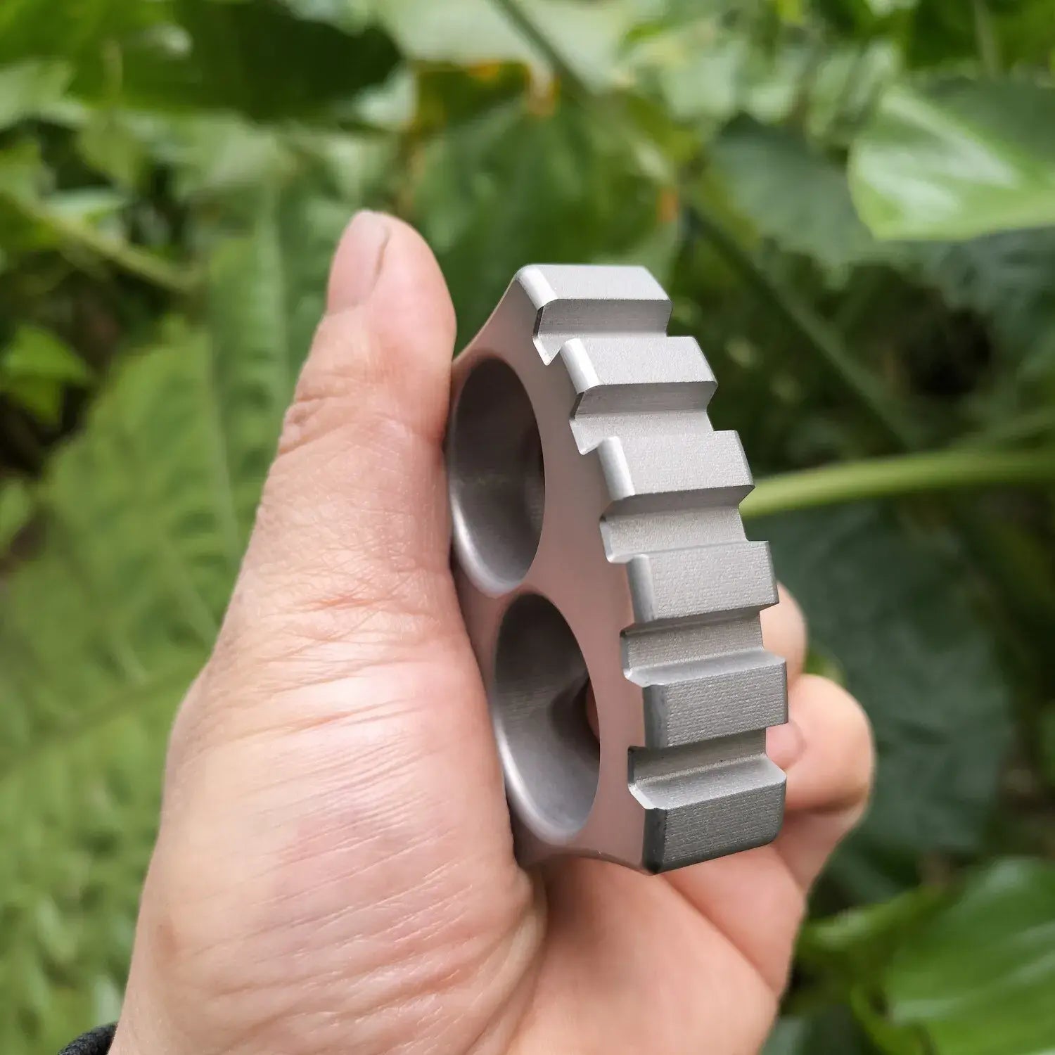 304 Stainless Steel Skull Two-Finger Knuckles - Compact EDC Self-Defense Tool