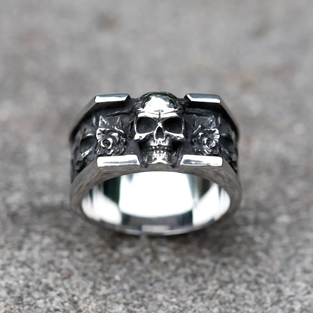 Gothic Ring – Skull and Roses Punk Vintage Dark Statement